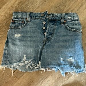 Levi’s wedgie short size 26